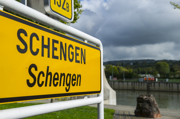 Parlamentarii români au trimis o scrisoare deschisă omologilor olandezi: „România îndeplinește toate criteriile de aderare la Schengen”