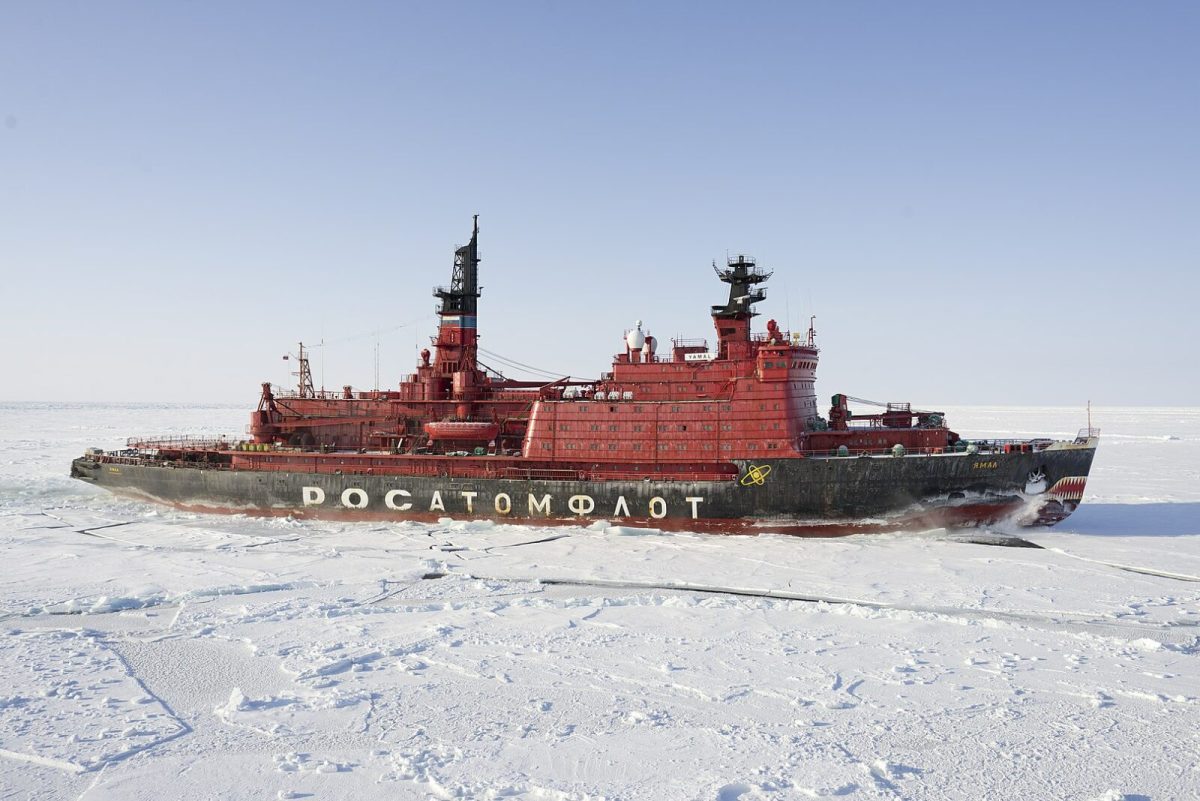 Vladimir Putin promovează puterea arctică a Rusiei. Au fost inaugurate două spărgătoare de gheață cu propulsie nucleară
