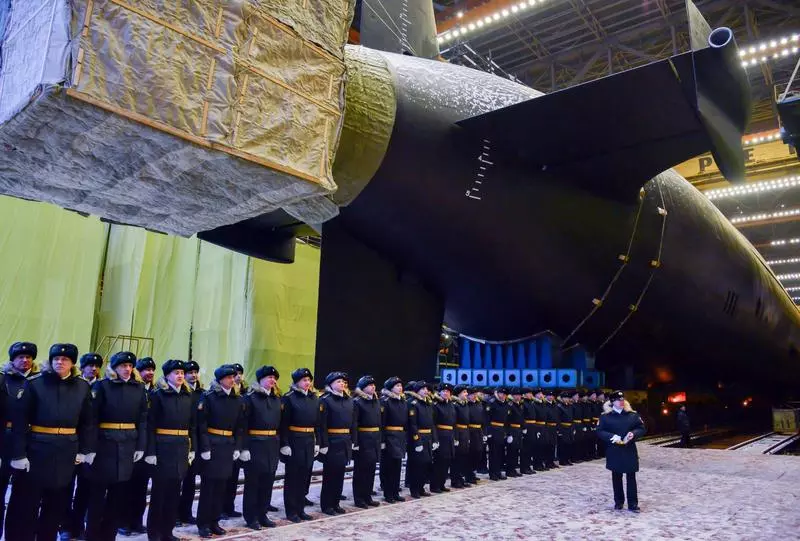 Noul submarin rusesc Generalissimus Suvorov a tras cu succes racheta balistică Bulava