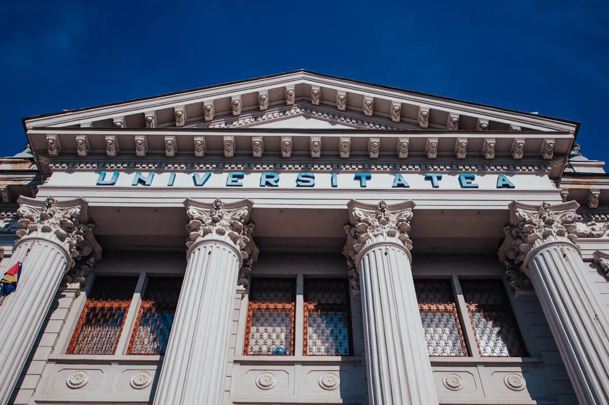 CNR a adoptat o rezoluţie prin care solicită ca numărul de mandate ale rectorului să fie limitat şi stabilit de către fiecare comunitate academică