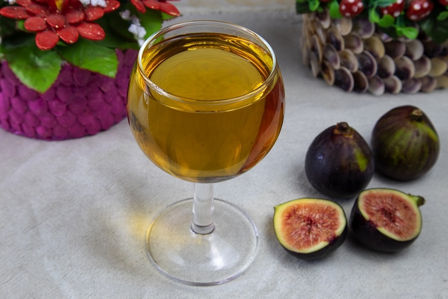 Vin de smochine. Metoda veche de pregătire a băuturii 