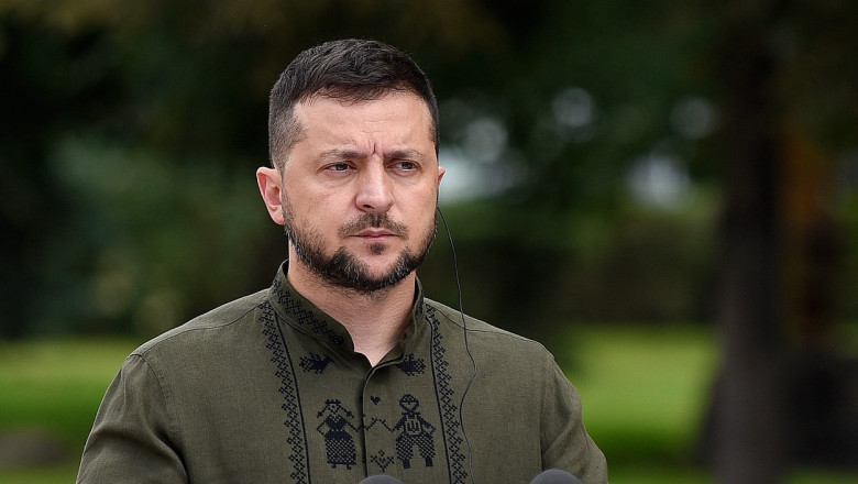 Război în Ucraina. Volodimir Zelenski cere un summit NATO „imediat”