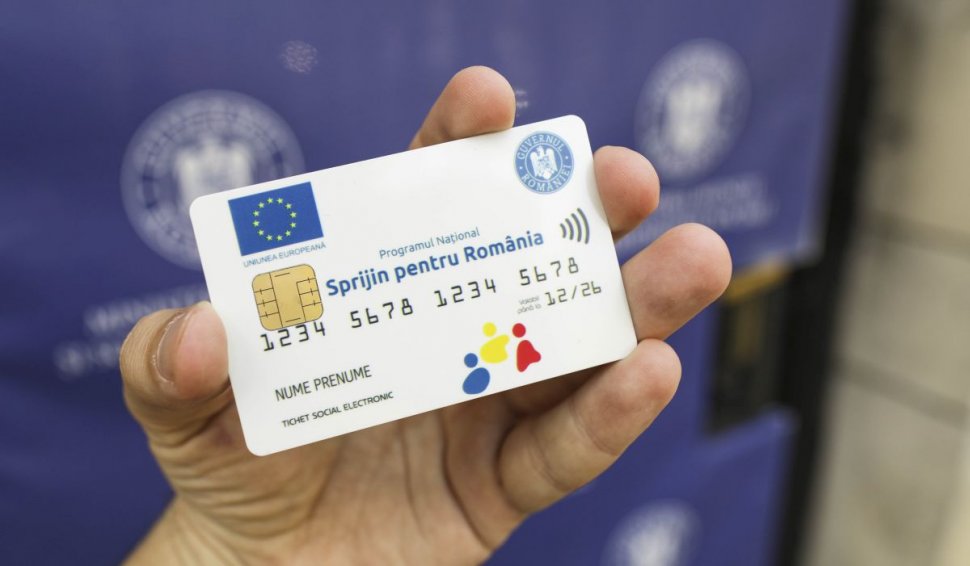 Vouchere sociale 2022. Când se virează a patra tranşă de 250 lei pentru alimente şi mese calde