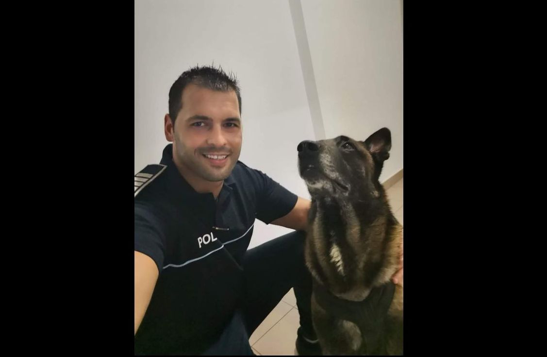 Cristi este eroul zilei. Deși era în timpul liber, polițistul ieșean a salvat o femeie dintr-un incendiu