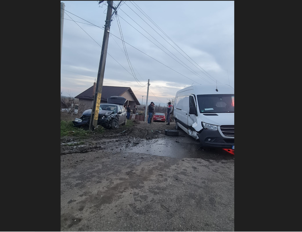 Accident rutier cu victimă în comuna Holboca. Două autoturisme au intrat în coliziune – FOTO