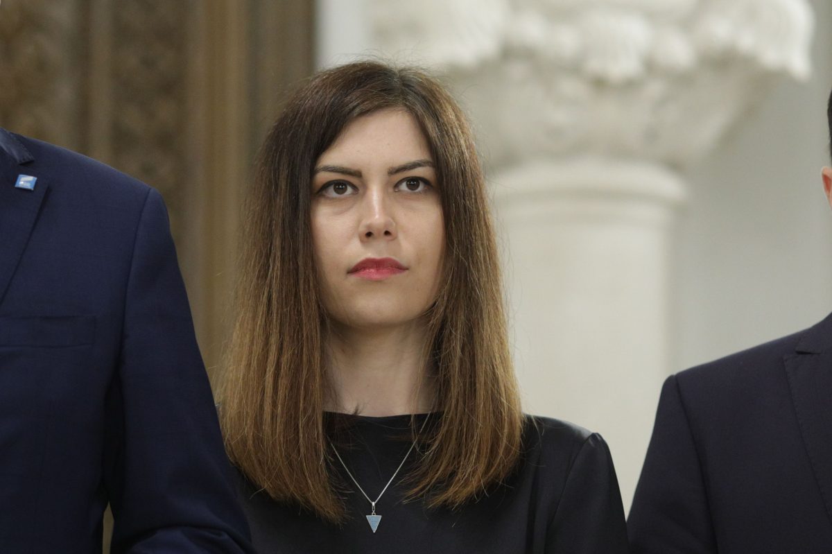 Guvernul Ciucă, criticat pentru harababura din energie: „O bătaie de joc. Când modifici o lege de șapte ori, înseamnă că ai greșit-o din capul locului”