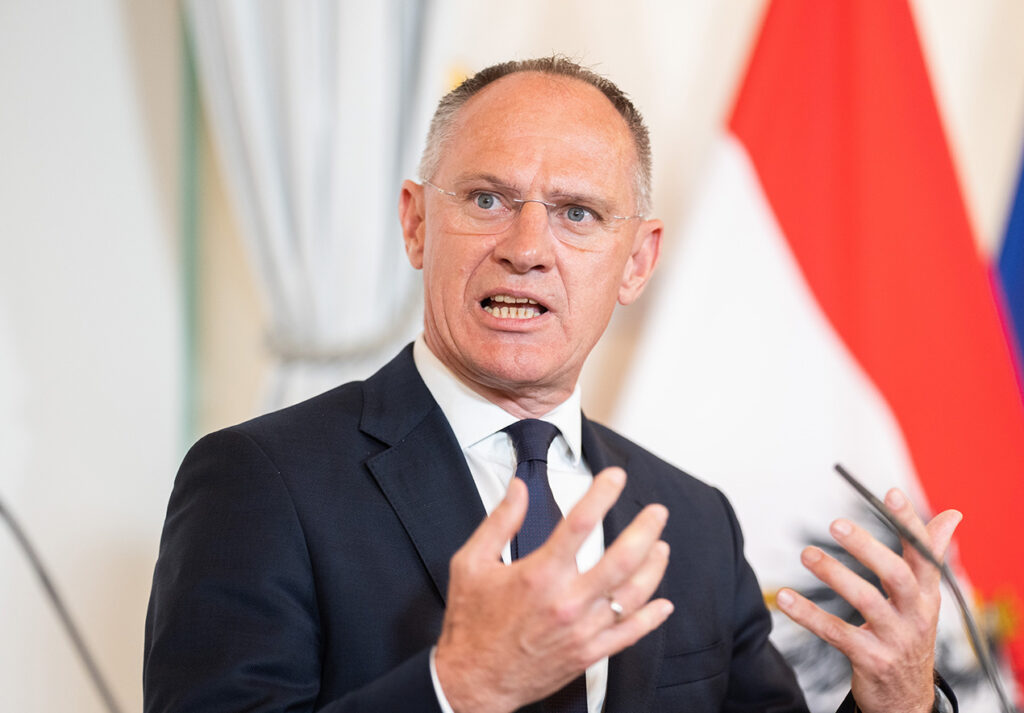 Ministrul de interne austriac Gerhard Karner: „Astăzi voi vota contra extinderii Schengen cu România și Bulgaria”