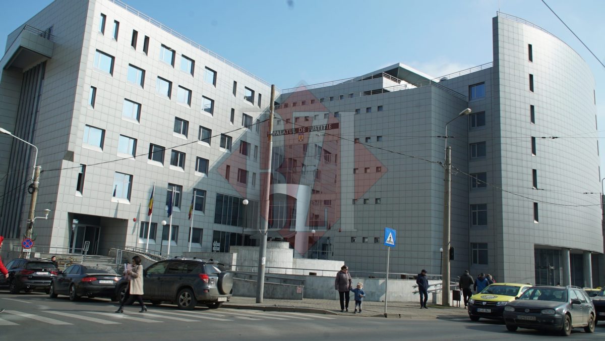 A fost aprobat decretul pentru pensionare a unui judecător ieşean