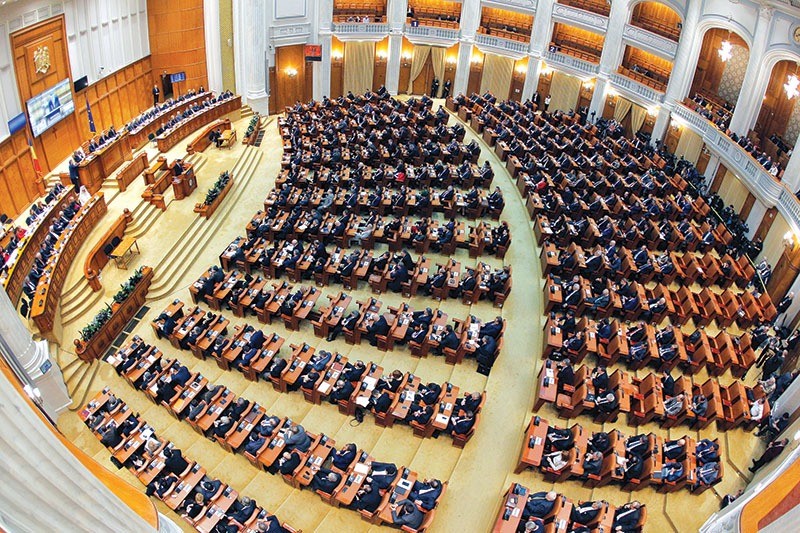 Constituirea Grupului de Luptă Aliat pe teritoriul României, sub conducerea Franţei, aprobat de Parlament