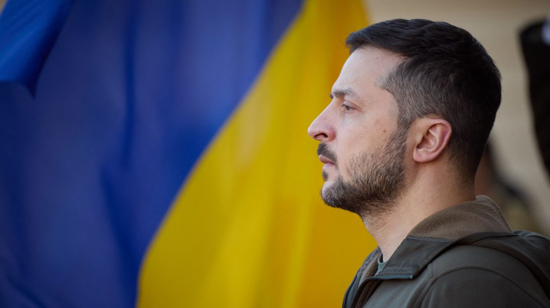 Zelenski nu se află pe aceeași undă cu Occidentul. Vestul dorește pace negociată, Ucraina nu prea: :”Lumea nu trebuie să-şi schimbe obiectivele şi valorile pentru un compromis cu Rusia”