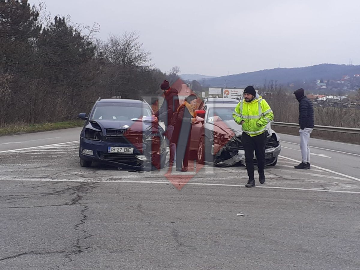 Accident rutier în Popricani. Două autoturisme s-au ciocnit – EXCLUSIV, FOTO
