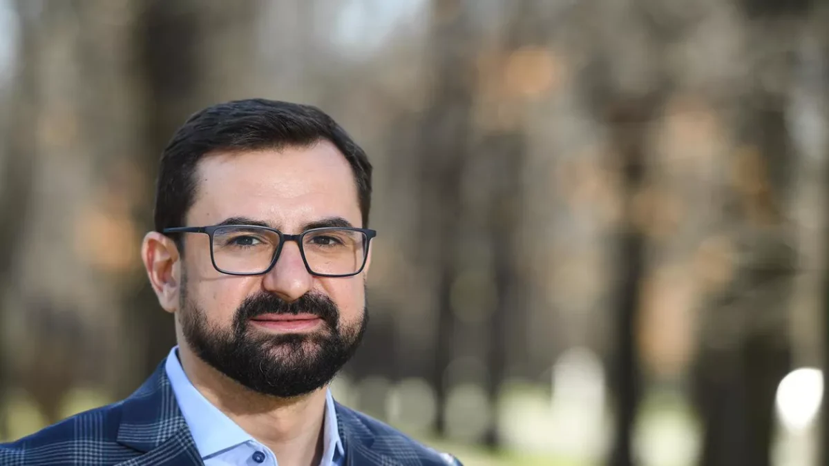 Fostul ministru al Agriculturii, deputatul Adrian Chesnoiu, trimis în judecată de DNA