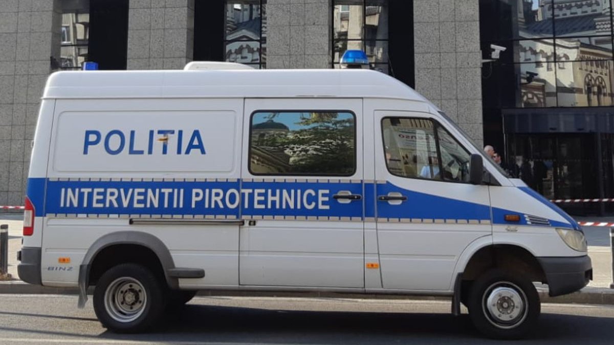 Două plicuri suspecte la Ambasada Ucrainei din Bucureşti. Poliția intervine de urgență