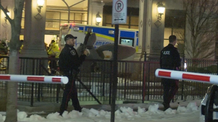 Cinci persoane și-au pierdut viața în timpul unui atac armat în Toronto, Canada