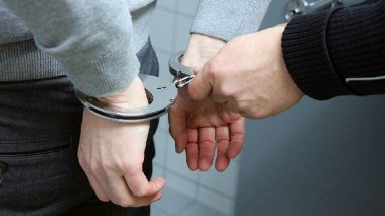 Un bărbat din Suceava care s-ar fi ascuns la Kiev după ce a fost condamnat definitiv în România a fost extrădat de autorităţile ucrainene