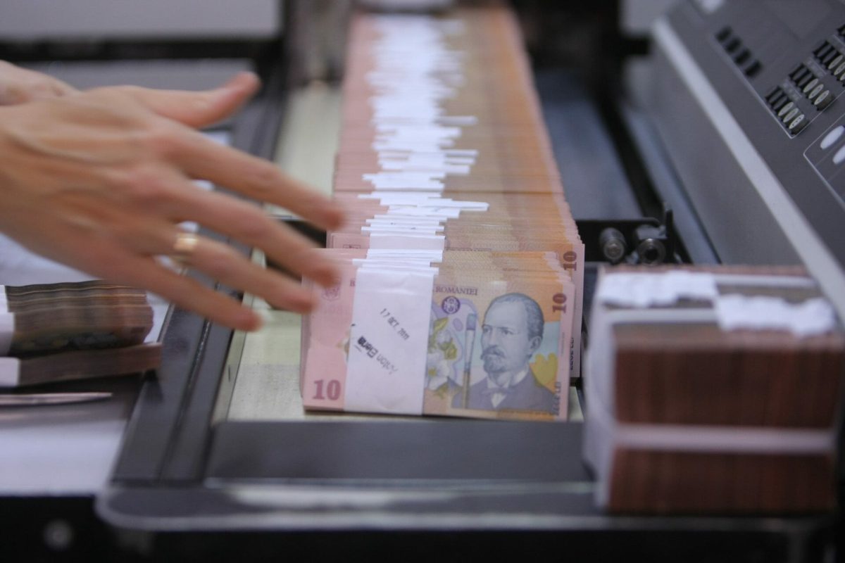 Detalii despre un credit nebancar prin telefon