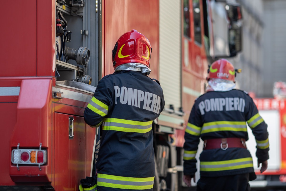 Incendiu în Moțca. O anexă gospodărească a fost cuprinsă de flăcări