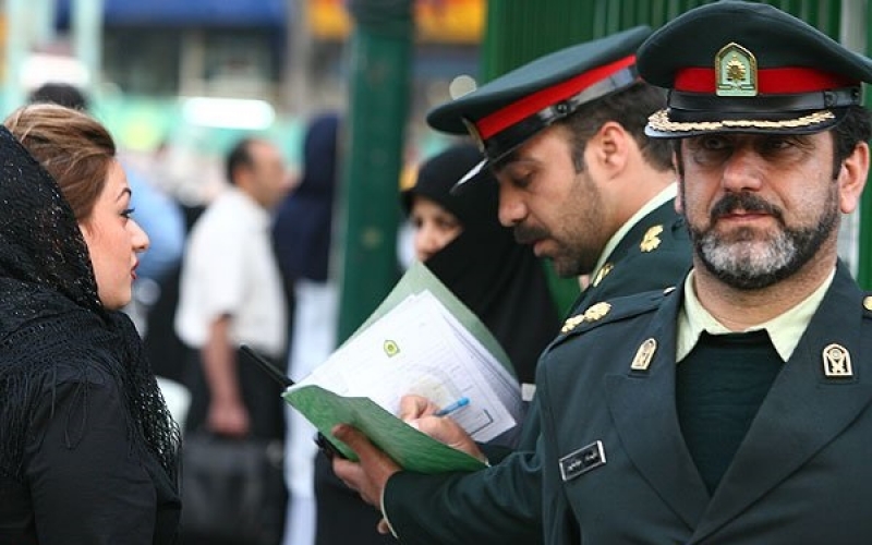 Lovitură de teatru în Iran. Regimul de la Teheran a abolit ‘poliția moravurilor’