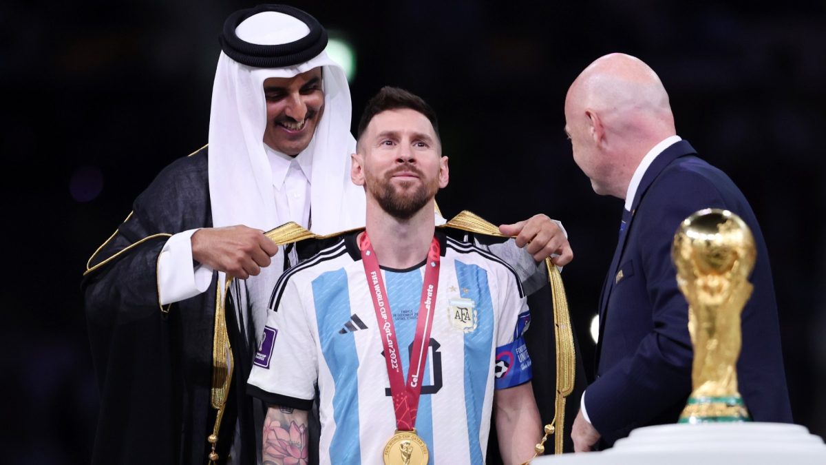 Suma amețitoare oferită lui Messi pentru bisht-ul purtat la Cupa Mondială: un milion de dolari