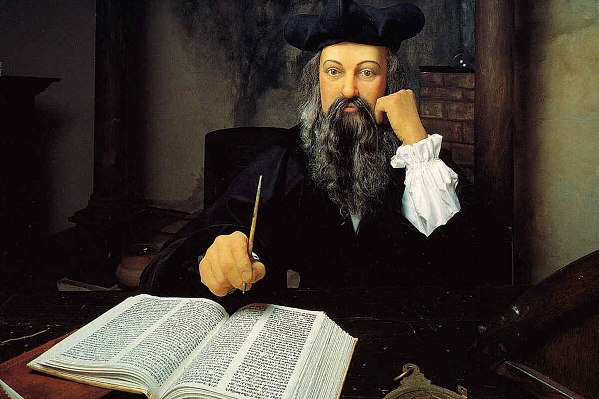 Profețiile lui Nostradamus pentru 2023. Un nou Papă şi şapte luni de război. Ce se va întâmpla la Marea Neagră
