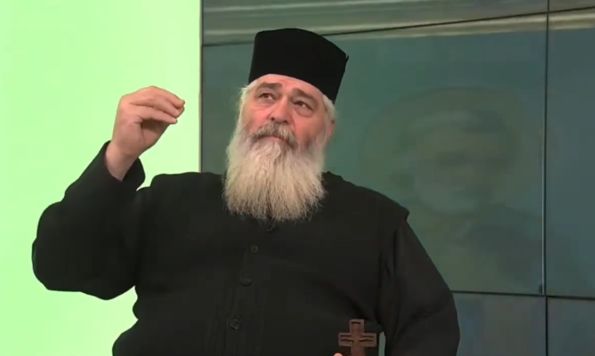 De ce este bine să avem nume de sfinți? Părintele Calistrat Chifan: „Nu trebuie să fugim de aceste nume creștinești” – VIDEO