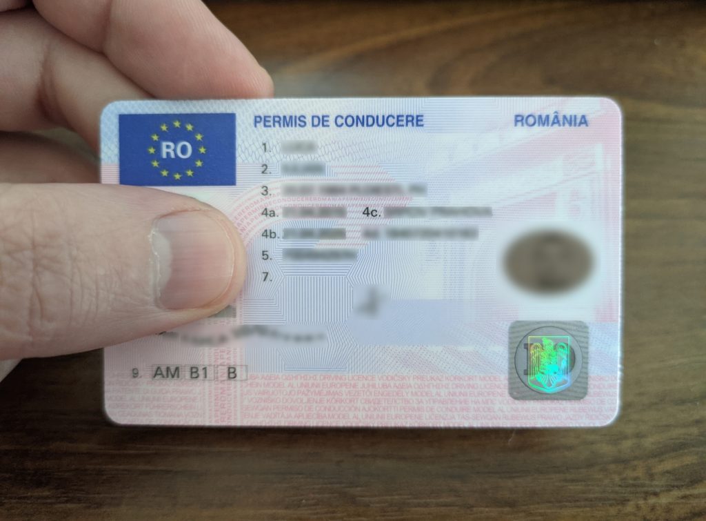 Proiectul de lege care prevede reducerea vârstei minime de obţinere a permisului de conducere pentru categoria C, CE, D, DE, adoptat de Camera Deputaţilor