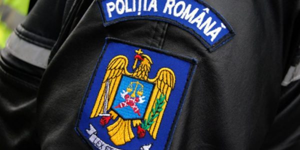 Protest al polițiștilor și angajaților din Penitenciare în fața Ministerului de Finanţe