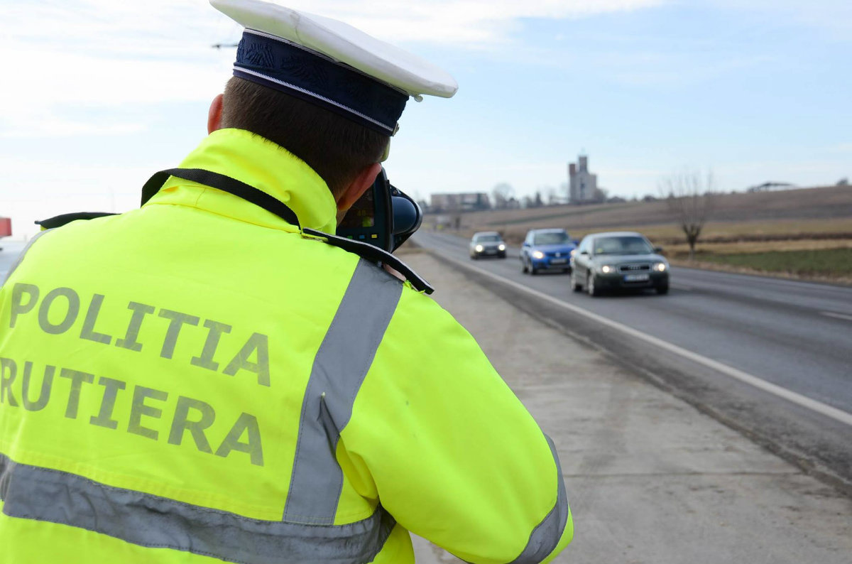 Șoferii care depășesc viteza cu peste 100 km/h față de limita admisă rămân fără permis pentru 180 de zile