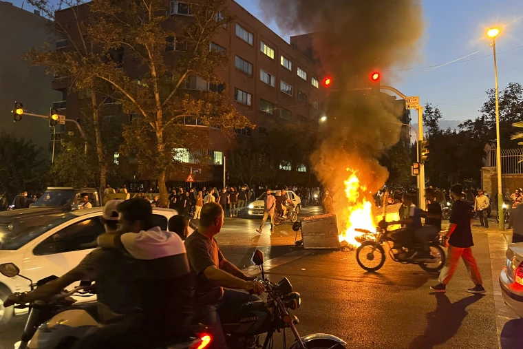 Iranul a anunţat prima execuţie a unui protestatar pentru acțiunile antiguvernamentale