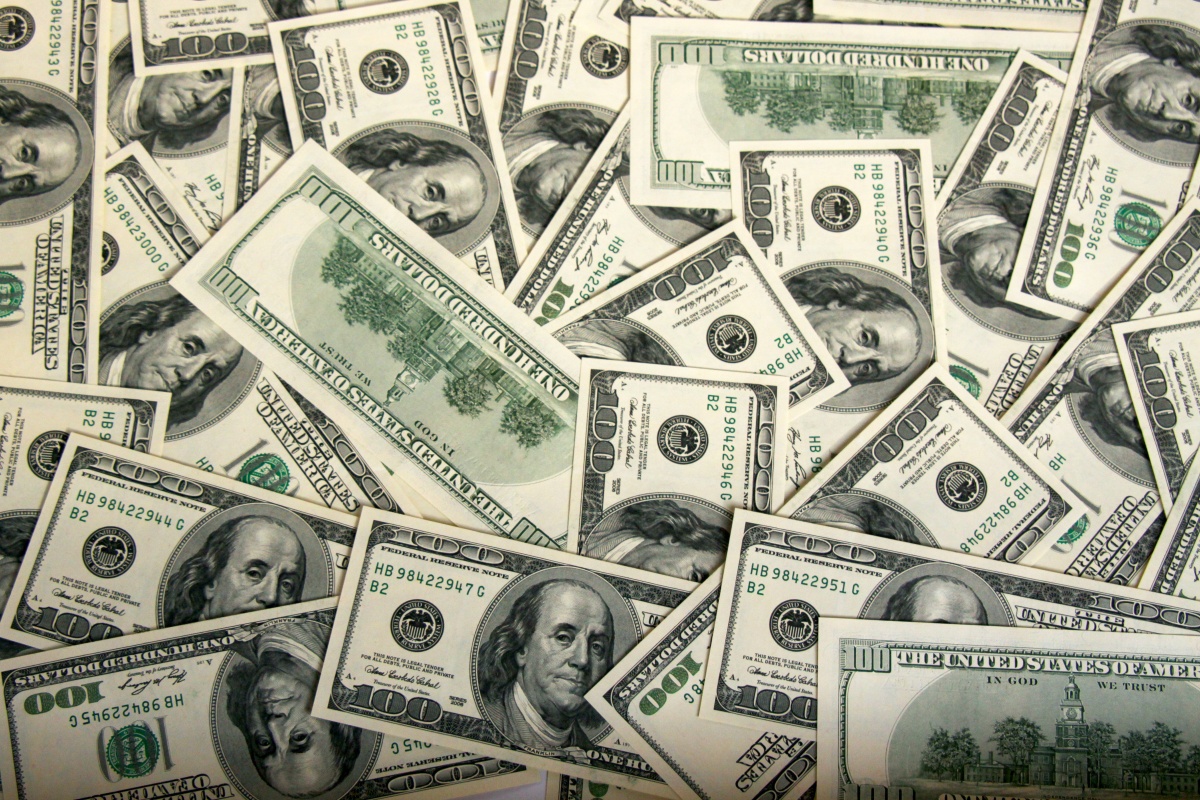 Recompensă de 35 de milioane de dolari pentru prinderea criminalului unui cuplu de miliardari