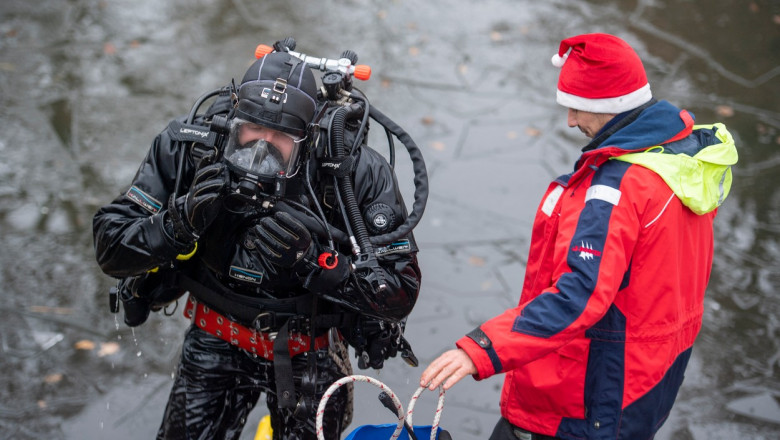 Scafandrii germani cercetează un canal din Berlin pentru a găsi bijuterii de mare valoare, furate dintr-un muzeu