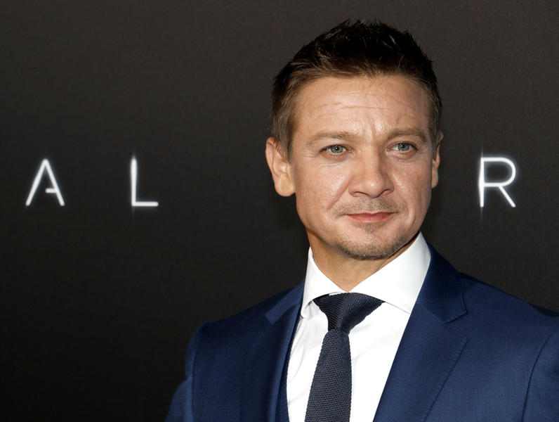 Jeremy Renner, în stare gravă la spital. Cunoscutul actor a suferit un accidentat în timp ce curăța zăpada