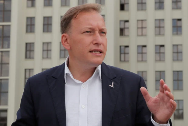 Un politician de opoziţie care a candidat împotriva liderului belarus Aleksandr Lukaşenko la alegerile prezidenţiale din 2020 a fost arestat