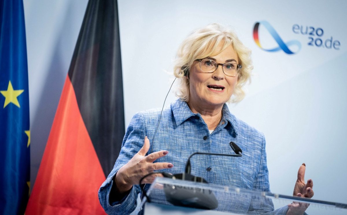 Ministrul german al Apărării, Christine Lambrecht, și-a anunțat demisia
