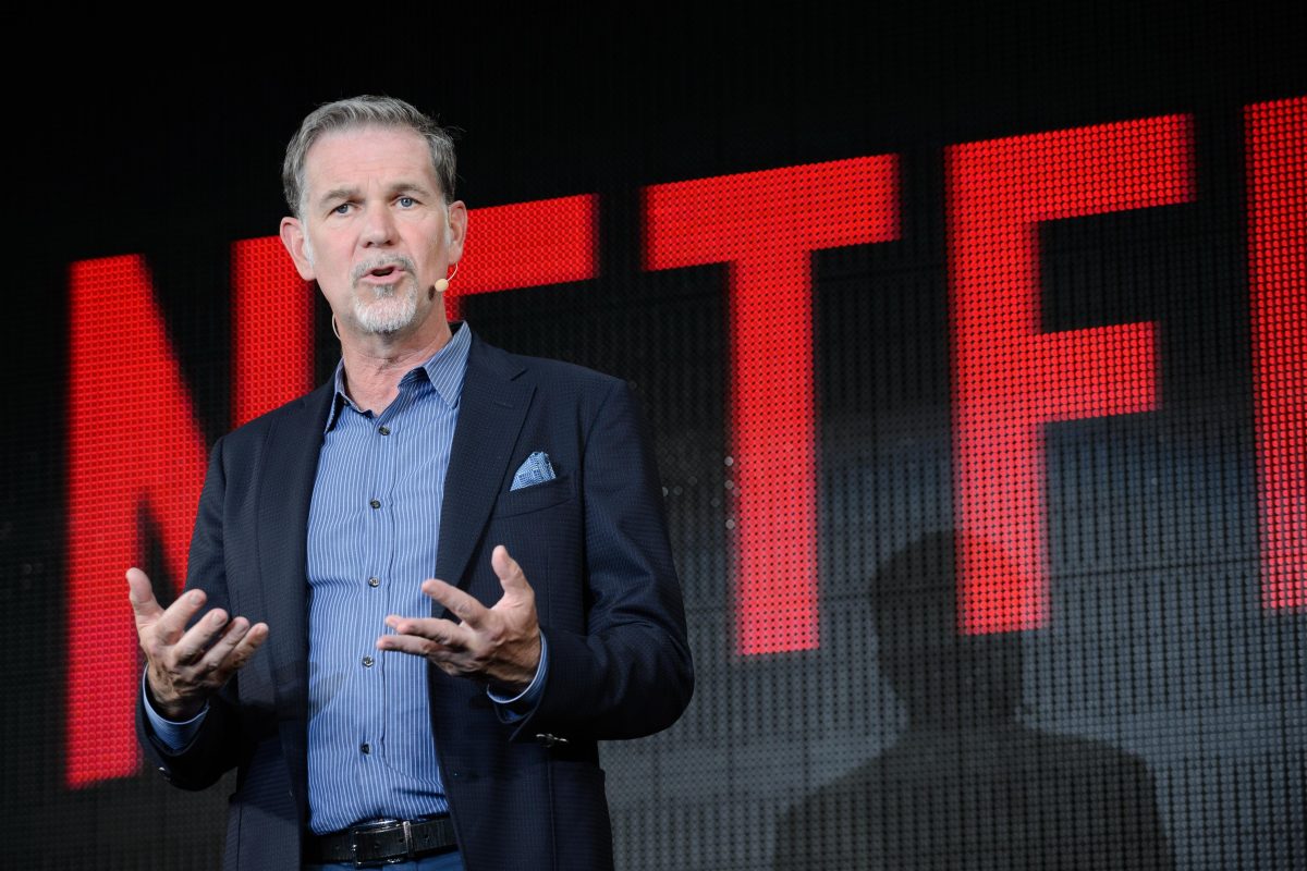 Reed Hastings se retrage din funcția de CEO al Netflix, compania pe care a fondat-o în urmă cu 25 de ani