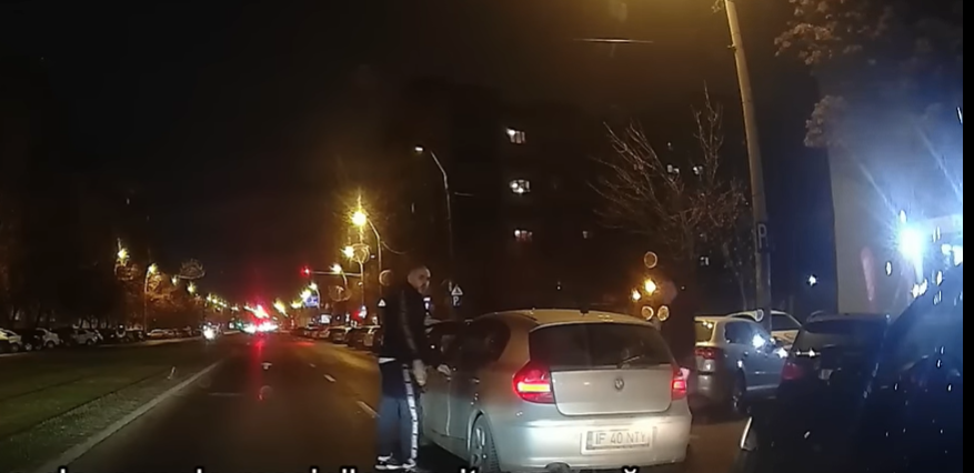Scandal cu pumni și picioare în traficul din Capitală -VIDEO