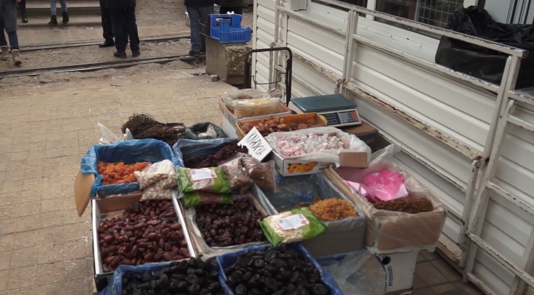 Inspectorii ieșeni au efectuat verificări la punctele de comerț alimentar stradal: 60 de societăți controlate, 13 sancțiuni