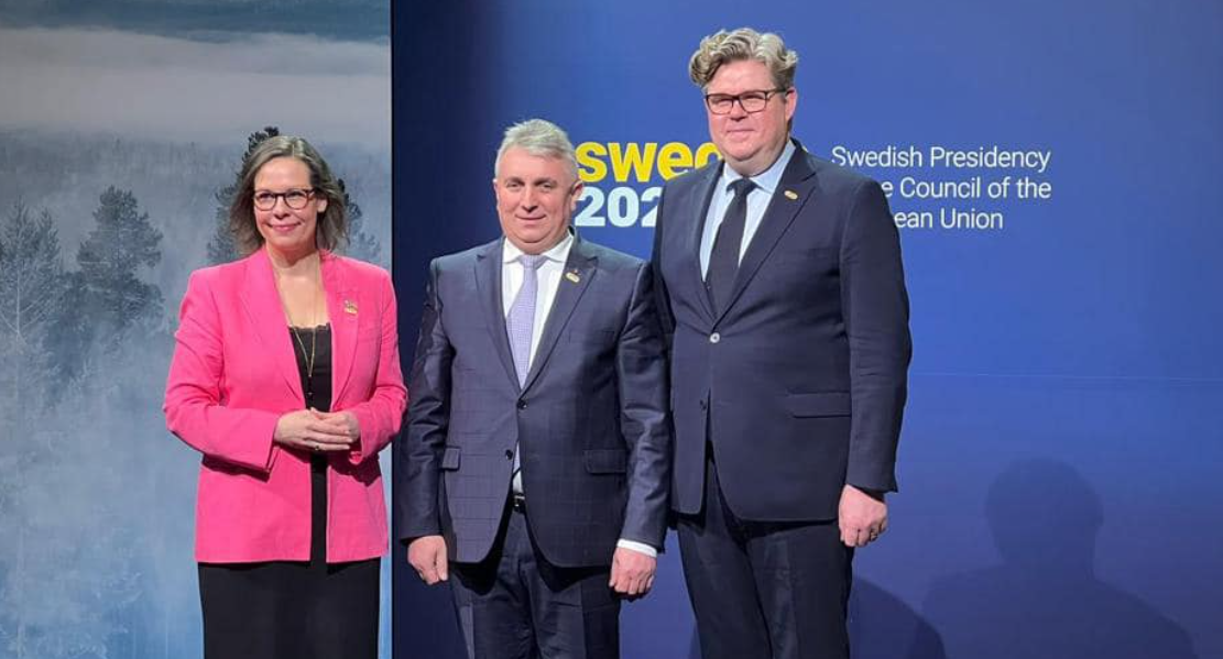 Aflat la Stockholm, ministrul de Interne Lucian Bode a vorbit cu omologul austriac despre Schengen