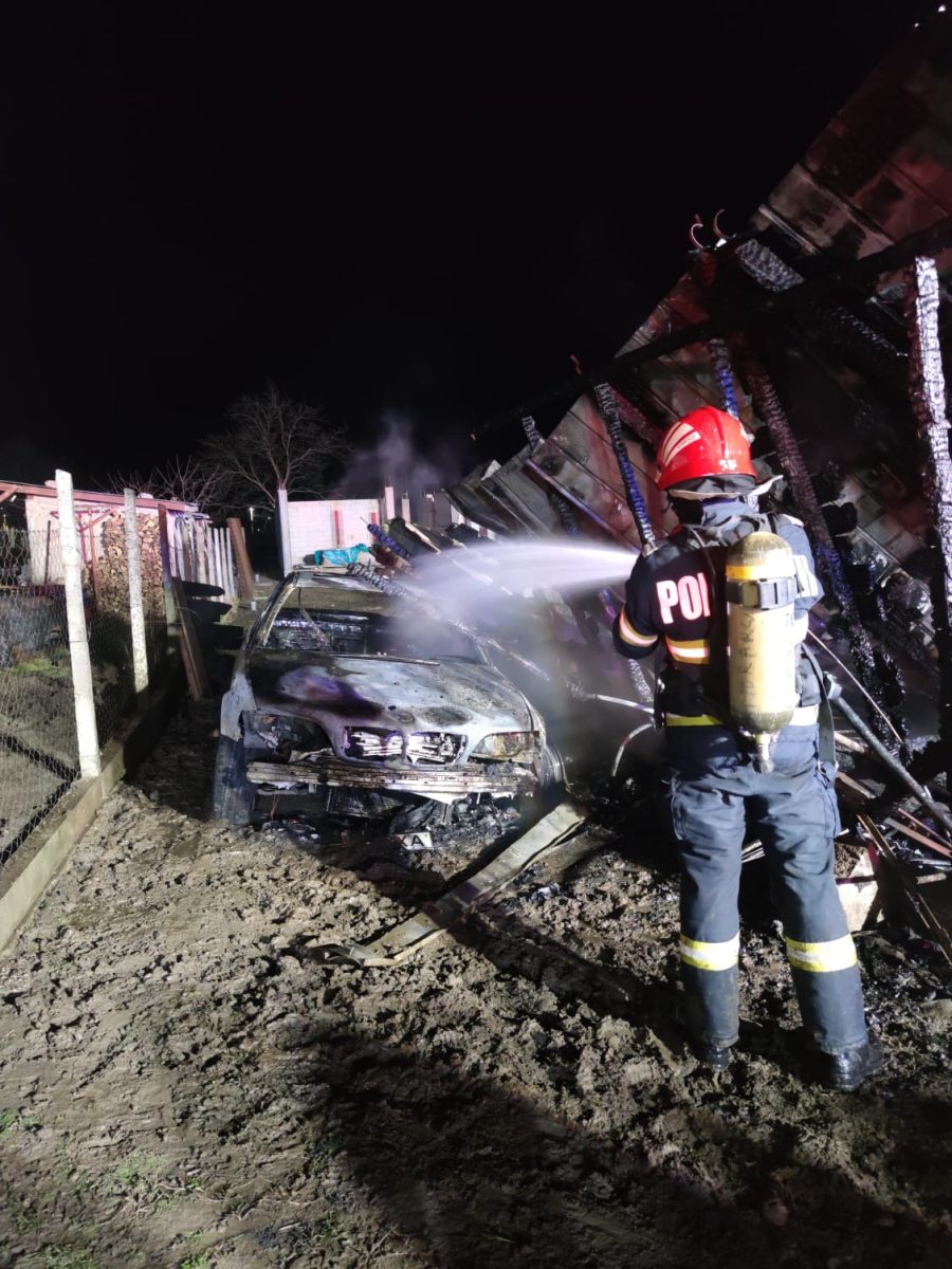 Incendiu la o casă din Popricani, în noaptea dintre ani!