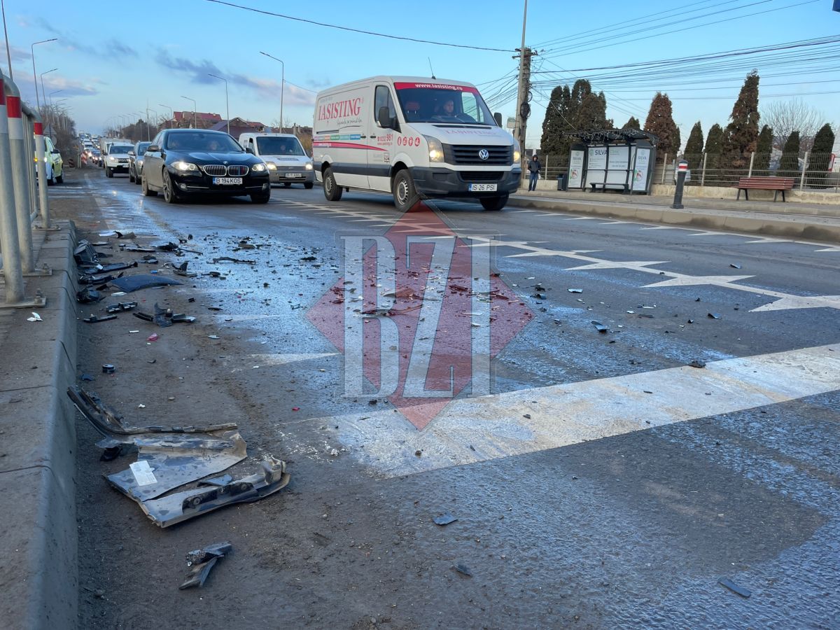 Un accident rutier s-a produs în zona Antibiotice Iaşi – UPDATE, FOTO