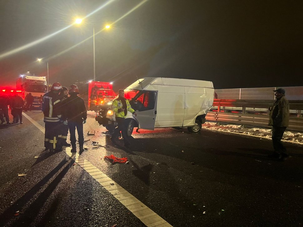 Accident rutier între mai multe autoturisme, cu victime, pe Autostrada A1, între Sibiu și Boița