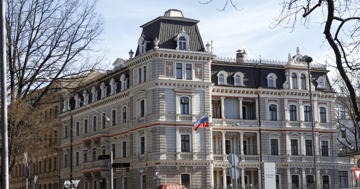 Colet suspect la Ambasada Rusiei din Letonia. Poliția de stat a demarat o anchetă
