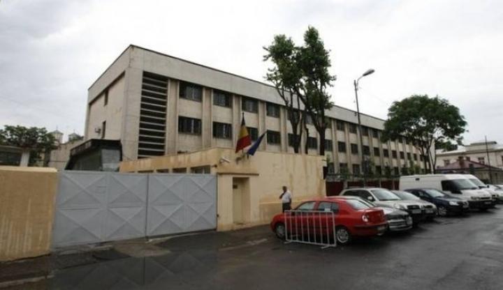Un tânăr aflat în Arestul Capitalei s-a crezut personaj în ‘Prison Break’. Din păcate pentru el, viața bate filmul
