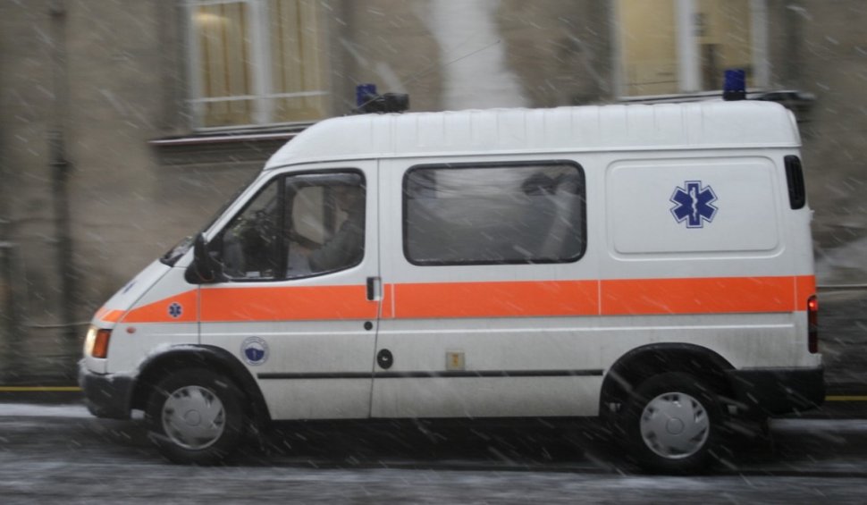 Cadavrul unei femei din Hunedoara a fost descoperit în zăpadă de ginerele ei