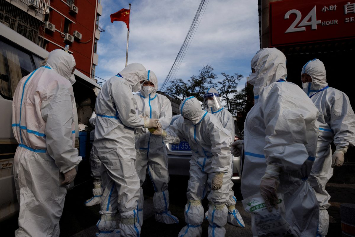 OMS, despre creșterea numărului de cazuri de COVID în China: „Nu ar trebui să aibă un impact semnificativ asupra situaţiei din regiunea europeană”