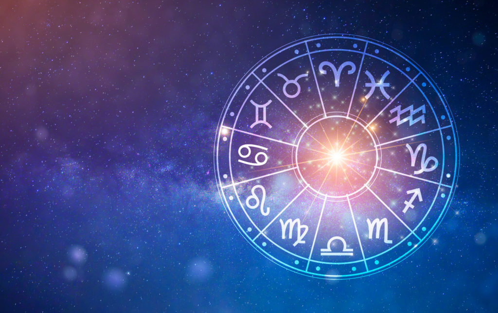 Horoscop 22 ianuarie 2023. Trei nativi din zodiac se bucură la cote maxime de dragoste, bani și sănătate