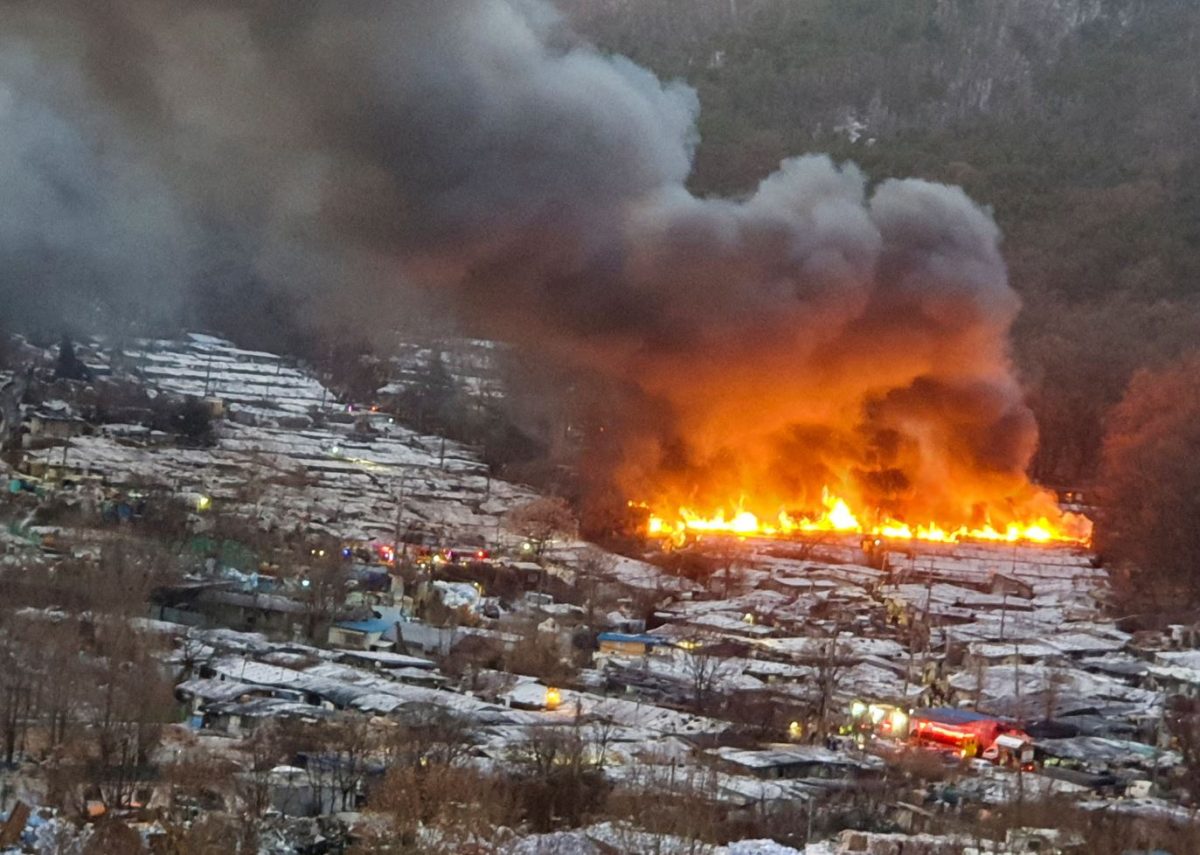 Incendiu puternic într-un cartier din Seul! 500 de persoane au fost evacuate