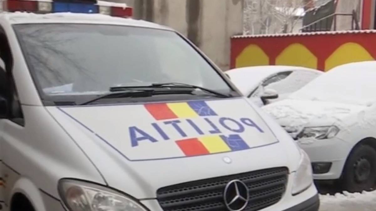 Incendiul în care au murit trei copii în Bucureşti ar fi pornit de la o brichetă. Mama micuților este audiată la serviciul omoruri din București