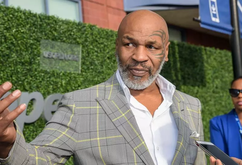 Fostul mare campion al boxului mondial, acuzat că a violat o femeie într-o limuzină. Mike Tyson trebuie să-i dea daune de 5 milioane de dolari