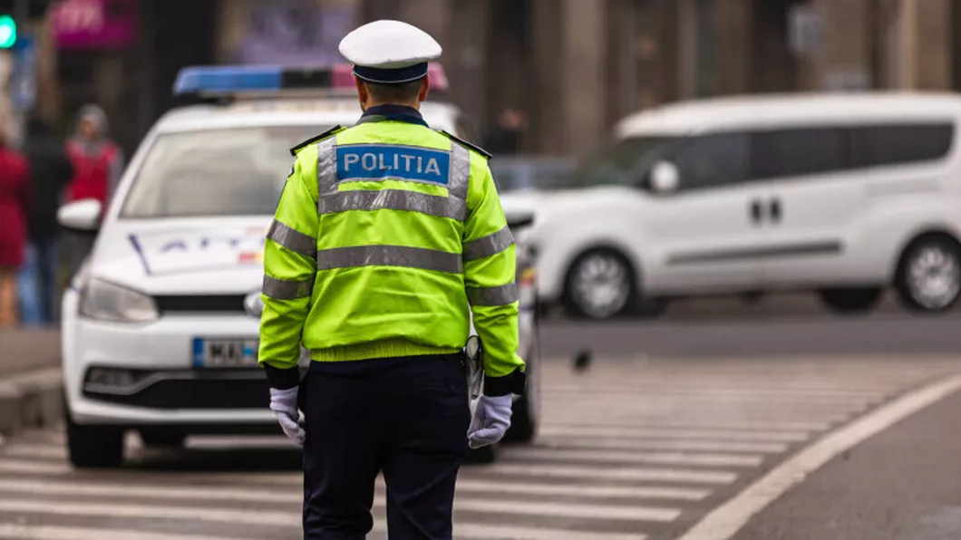 Polițiștii ieșeni, recomandări privind circulația în condiții meteo nefavorabile